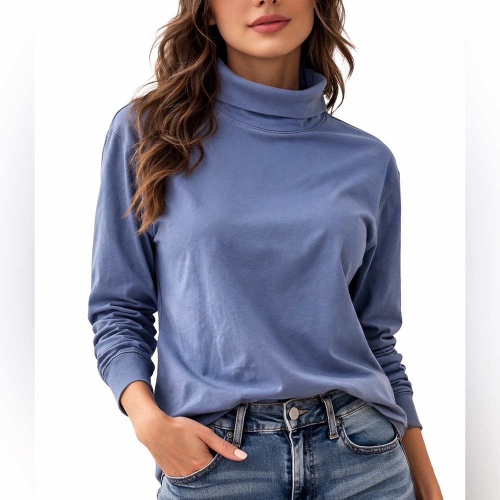 L.L. Bean Women's Slate Blue Long Sleeve Top